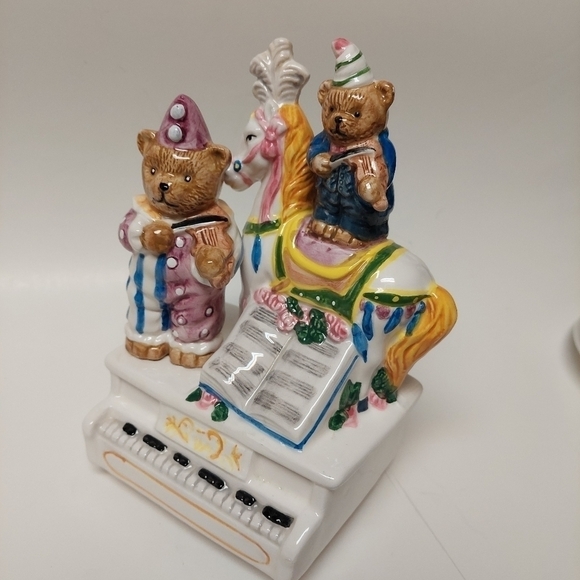 Heritage Mint "Clowning Around" Music Box - Picture 8 of 13